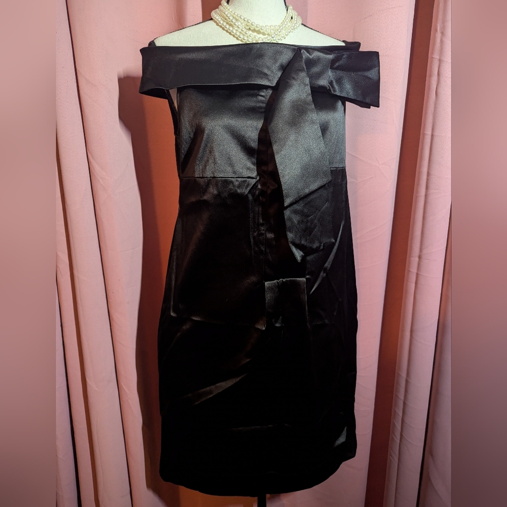 DIANEvonFURSTENBERG Off-the-Shoulder Satin Trim Mini Dress 4